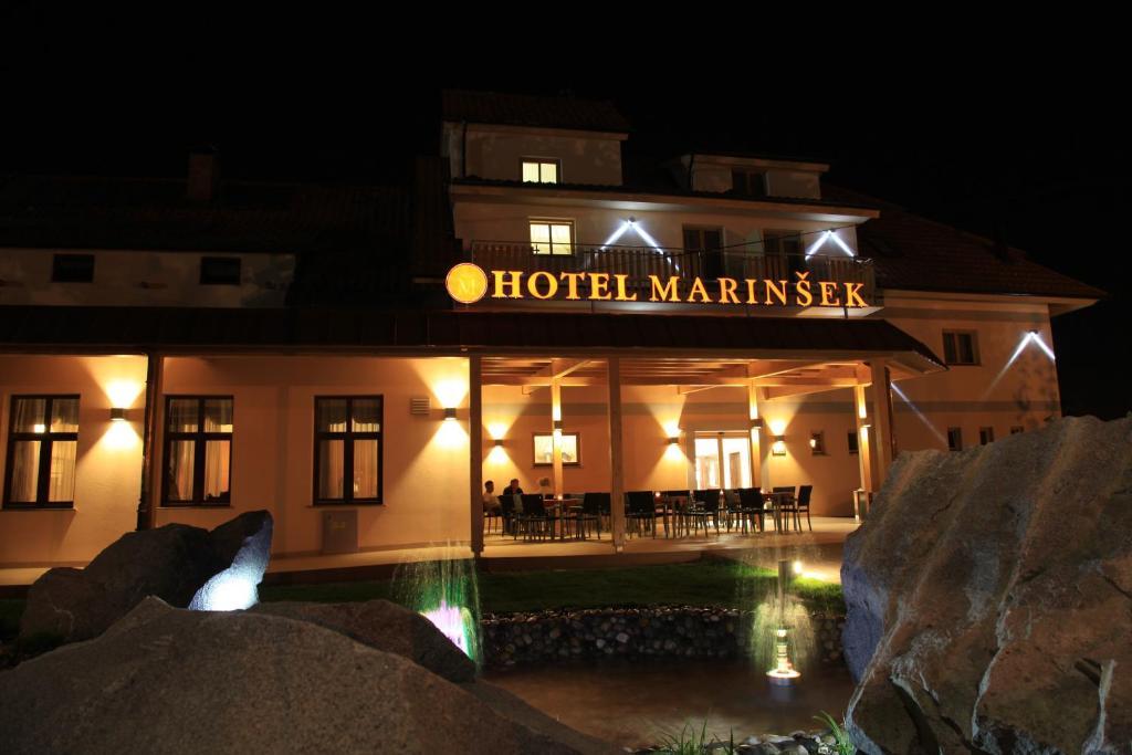Hotel Marinsek Naklo Exterior foto